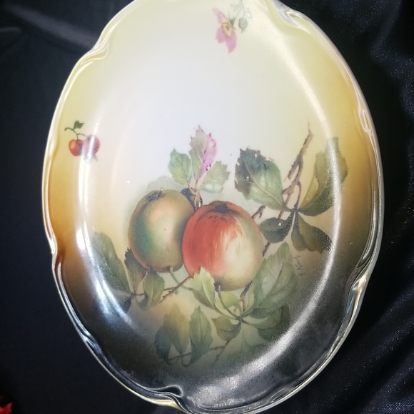 Antique J & C Louise Bavaria Apple Plate - Picture 10 of 14